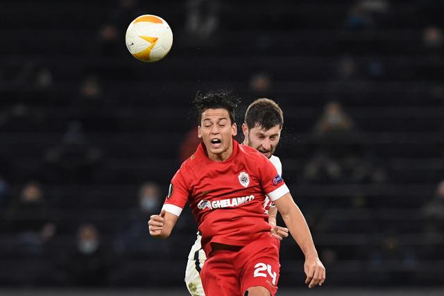 海港3-0胜泰山挺进足协杯四强 杨希助攻并破门